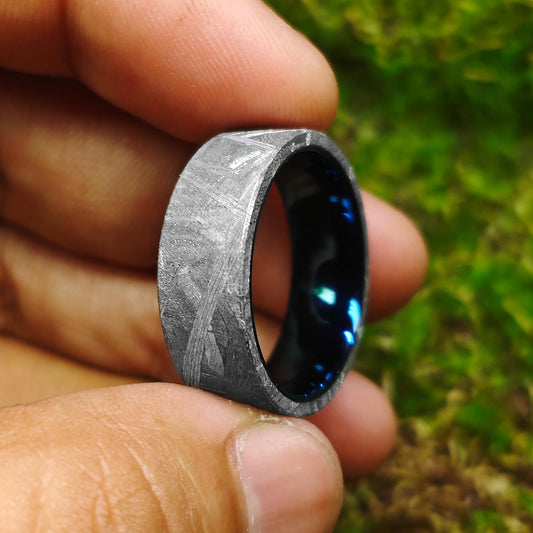 Electric Blue Tungsten Muonionalusta Meteorite Ring – The Fusion of Cosmic Elegance and Ultimate Durability