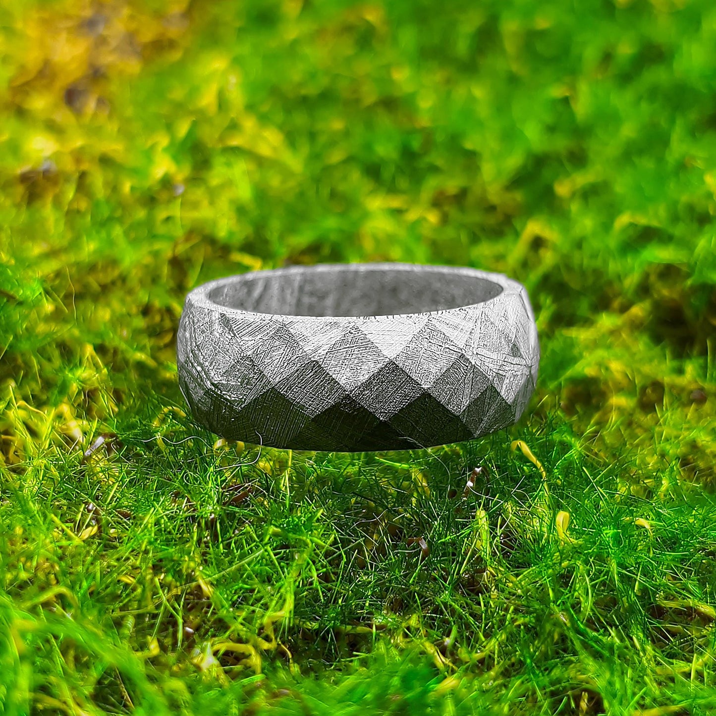 Authentic Muonionalusta Iron Meteorite Ring – Handmade Cosmic Jewelry for Men & Women | Timeless Elegance