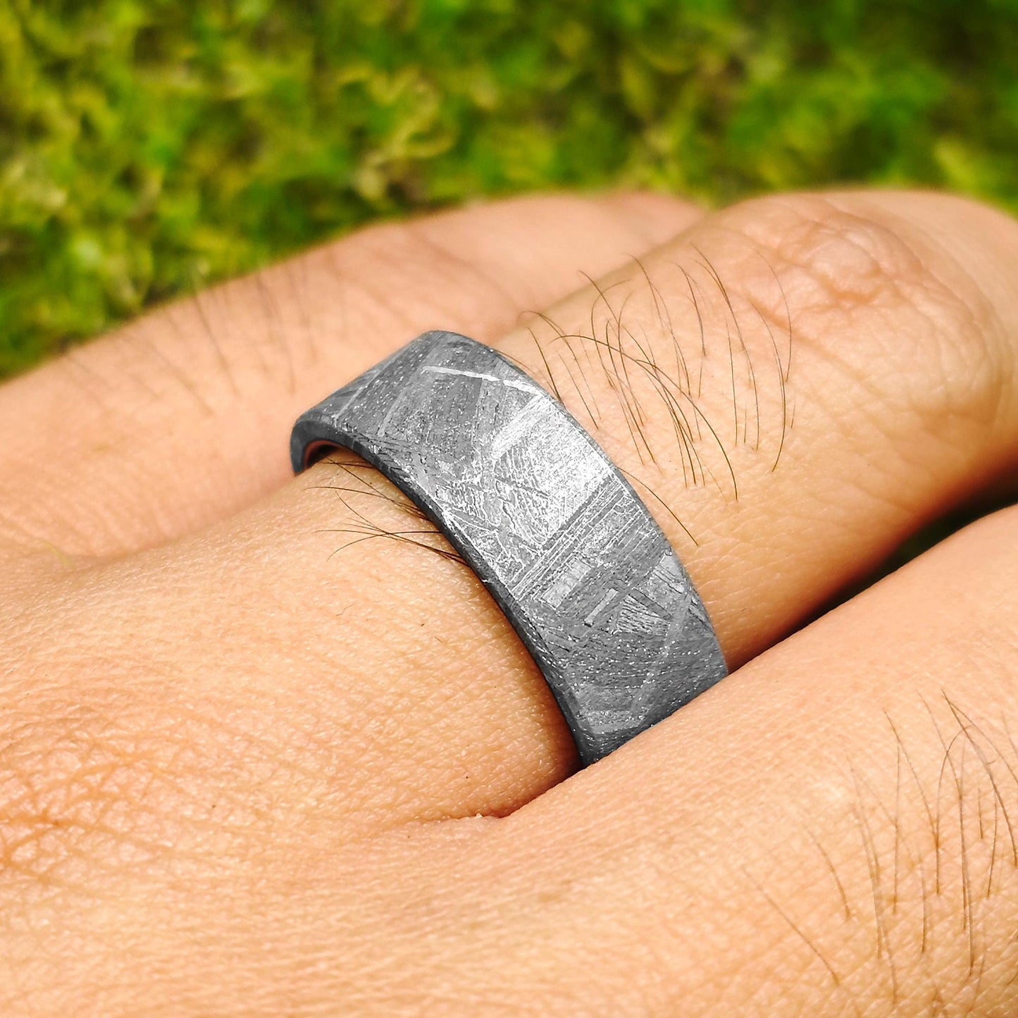 Electric Blue Tungsten Muonionalusta Meteorite Ring – The Fusion of Cosmic Elegance and Ultimate Durability